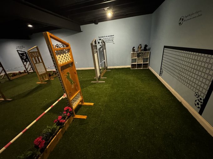 Hobby horsing event rental course